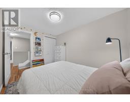 85 UPTON CRESCENT - 30