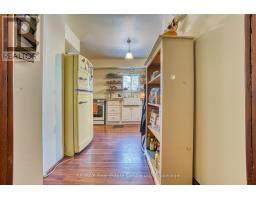 34 WELLINGTON STREET - 16