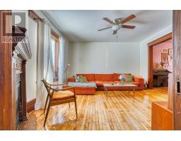 34 WELLINGTON STREET - 8