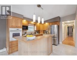 18 JASPER HEIGHTS PRIVATE - 11