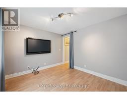 18 JASPER HEIGHTS PRIVATE - 18