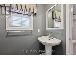 18 JASPER HEIGHTS PRIVATE - 21