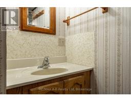 34 WARNER STREET - 31
