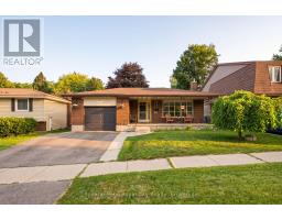 27 CAREY CRESCENT - 1