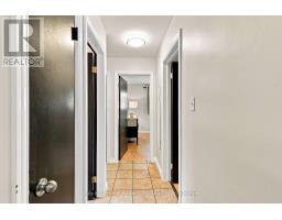 27 CAREY CRESCENT - 13