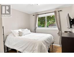 27 CAREY CRESCENT - 18