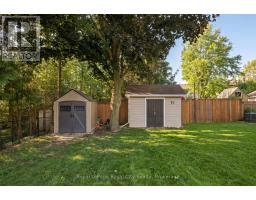 27 CAREY CRESCENT - 33