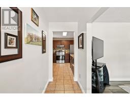 27 CAREY CRESCENT - 6