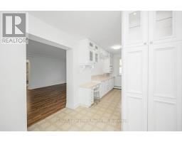 201 - 9 GRANT BOULEVARD - 14