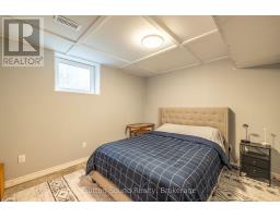 921 8TH AVENUE W - 18