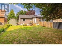 921 8TH AVENUE W - 27