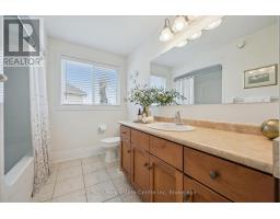 34 WHETSTONE CRESCENT - 30