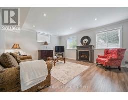 34 WHETSTONE CRESCENT - 32