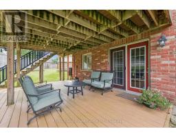 34 WHETSTONE CRESCENT - 40