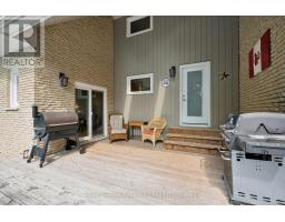8 BERKLEY PLACE - 27