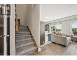 113 COURTNEY STREET - 22