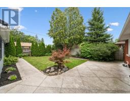 10 SUMAC PLACE - 37