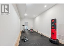6804 GERRIE ROAD - 35