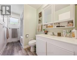 34 PONDVIEW CRESCENT - 15