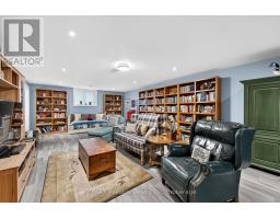 15 HARBOUR COURT - 35