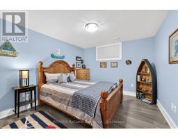15 HARBOUR COURT - 38