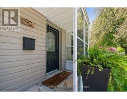 90 DEAN AVENUE - 5