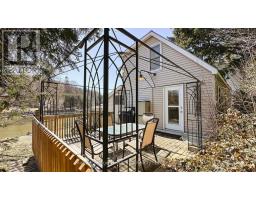 9 MAPLE LANE - 43