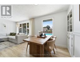 29 WINDEMERE CRESCENT - 16