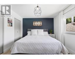 29 WINDEMERE CRESCENT - 25