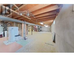 29 WINDEMERE CRESCENT - 27