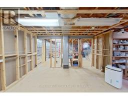29 WINDEMERE CRESCENT - 29