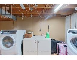 29 WINDEMERE CRESCENT - 34