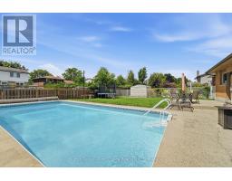 29 WINDEMERE CRESCENT - 39
