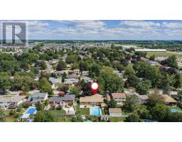 29 WINDEMERE CRESCENT - 43