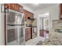 15 WHITE BOULEVARD - 10