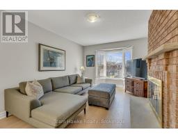 15 WHITE BOULEVARD - 4