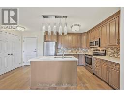 304 - 1 CHAMBERLAIN CRESCENT - 8