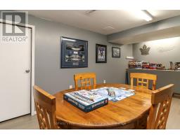 33 PARKWOOD DRIVE - 29