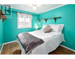 555 SPRUCE STREET - 16