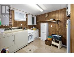 555 SPRUCE STREET - 22