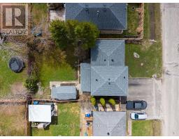 555 SPRUCE STREET - 28