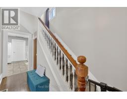 438 RUSSELL STREET - 13