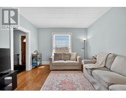 438 RUSSELL STREET - 7