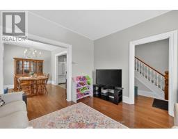 438 RUSSELL STREET - 8