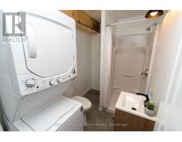 78 KING RD - 25