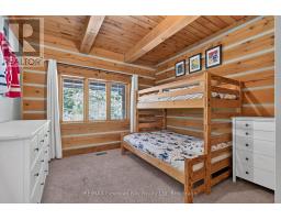 19 KINGFISHER CRESCENT - 14