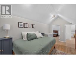 19 KINGFISHER CRESCENT - 29