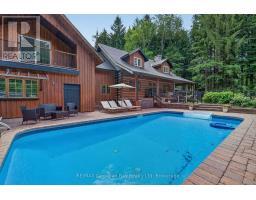 19 KINGFISHER CRESCENT - 35