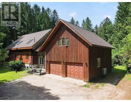 19 KINGFISHER CRESCENT - 39