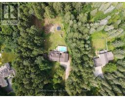 19 KINGFISHER CRESCENT - 42